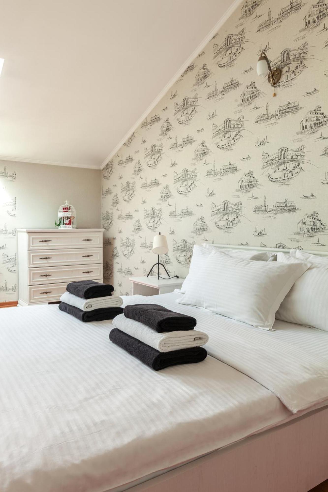 Alfa Apartments Ohiienka 17 2 Lviv Buitenkant foto