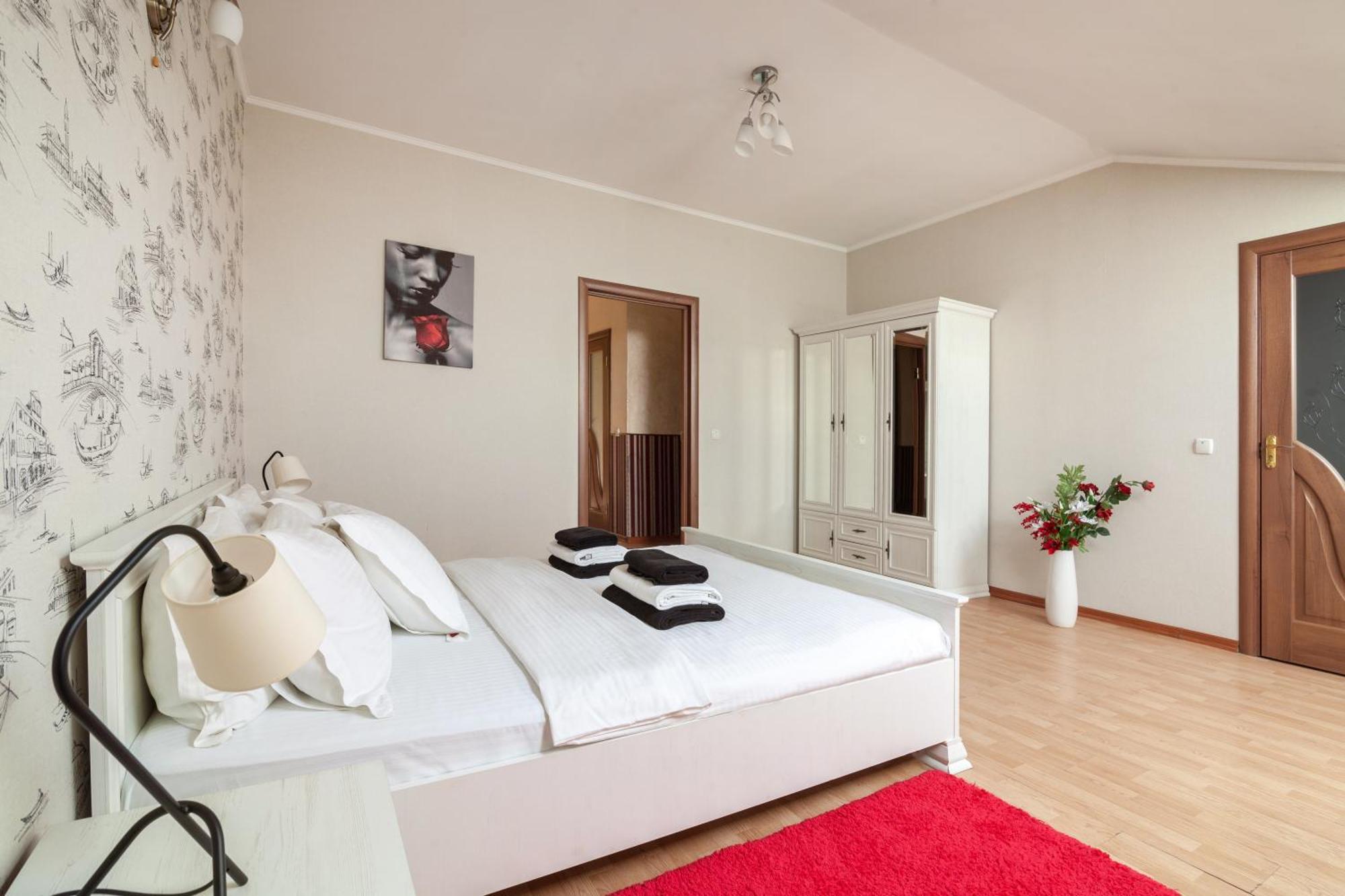 Alfa Apartments Ohiienka 17 2 Lviv Buitenkant foto